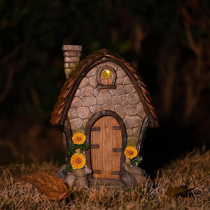 Solar Garden House Statues Outdoor with Light Yard Resin Decoration Gift Handmade Housewarming Gift for Patio Yard Lawn Waterproof Cracking