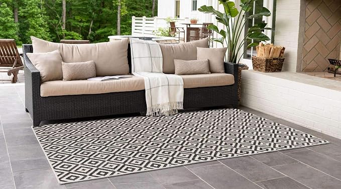 Unique Loom Outdoor Collection Area Rug - Costa Rica (6' 1" x 9' Rectangle, Charcoal Gray/ Ivory)