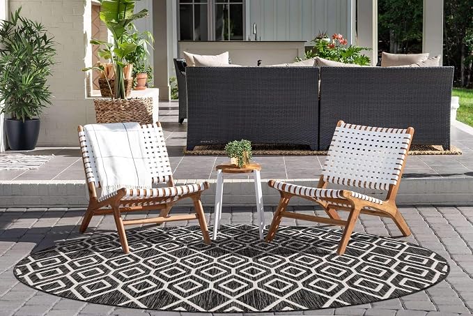 Jill Zarin Outdoor Collection Area Rug - Turks and Caicos (6' 7" Round Charcoal Gray/Ivory)