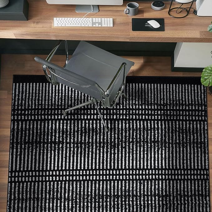 Rugshop Contemporary Stripe Lines High Traffic Area Rug Black 5' x 7' | Rectangular, Size 5' x 7', Living Room, Bedroom, Dining Room, Home Office, Kitchen, Entryway, Hallway, Nursery, Kids Room