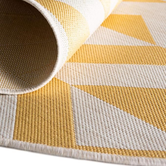 Unique Loom Outdoor Collection Area Rug - Napa (6' 7' Round, Yellow/ Ivory)