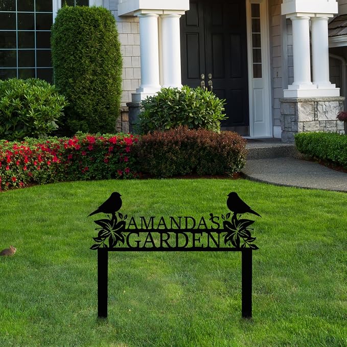 Personalized Garden Sign with Stake, Custom Metal Garden Name Sign with Flowers and Birds, Flower Yard Family Name Art for Outdoor, Farmhouse Decoration, Housewarming Gift