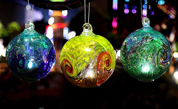 Artisan Crafts and Design 4.6-Inch Solar Hanging Glass Gazing Ball Outdoor Garden Décor Aqua-Green Swirl