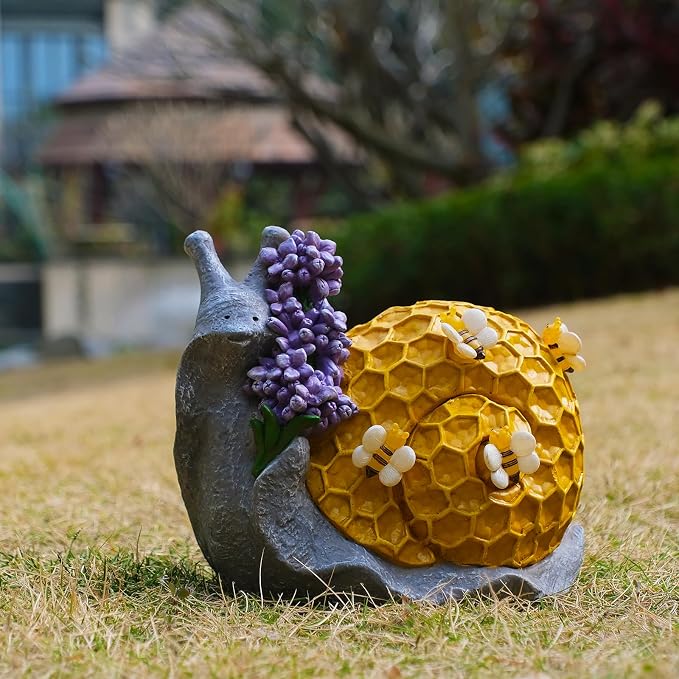 Garden Outdoor Snail Statues Yard Resin Decoration Gift Handmade Housewarming Gift for Patio Yard Lawn Waterproof Cracking