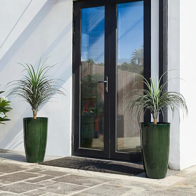 Glitzhome 23.5" H Large Tall Planter for Outdoor Plants,Set of 2 Plastic Tall Planters with Drainage Holes,Round Tapered Faux Ceramic Gradient Green Flower Tree Pots for Porch Patio Indoor Outdoor