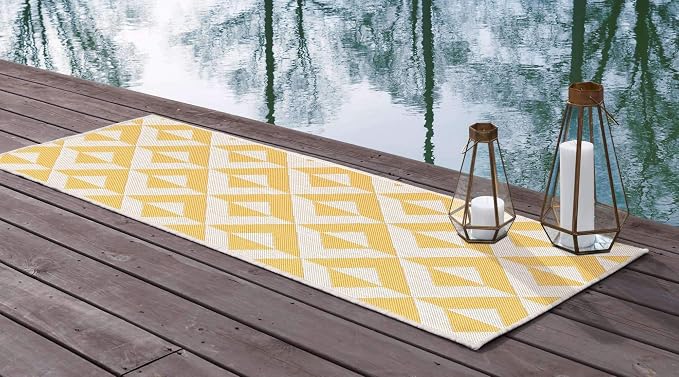 Unique Loom Jill Zarin Outdoor Collection Area Rug - Napa (2' x 8' Runner, Yellow/ Ivory)