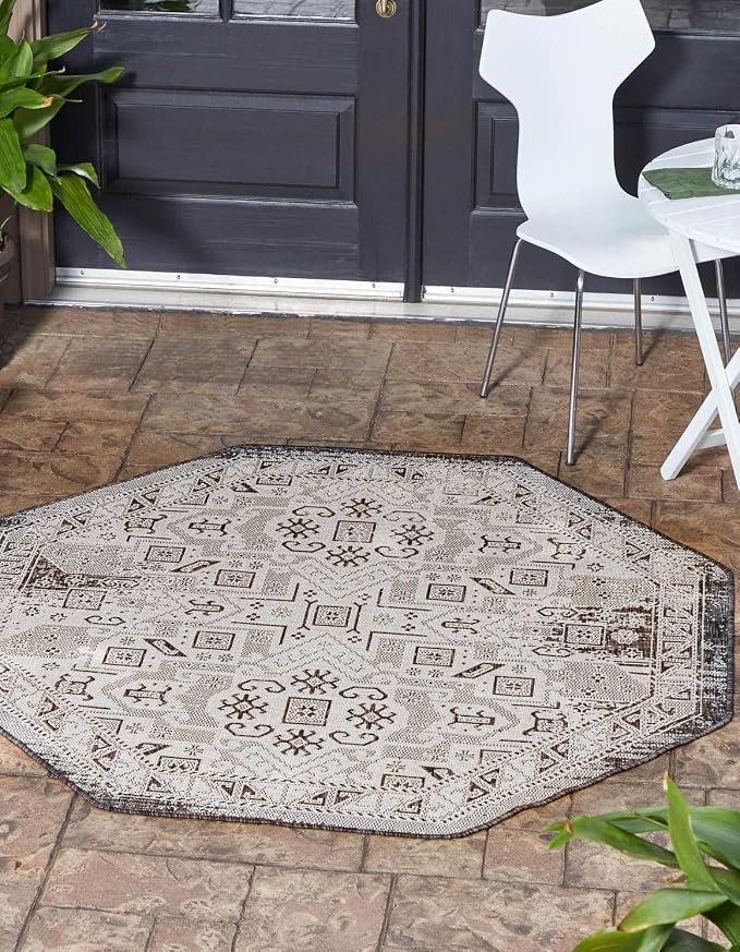 Unique Loom Outdoor Aztec Collection Area Rug - Coba (5' 3" Octagon, Charcoal Gray/ Ivory)