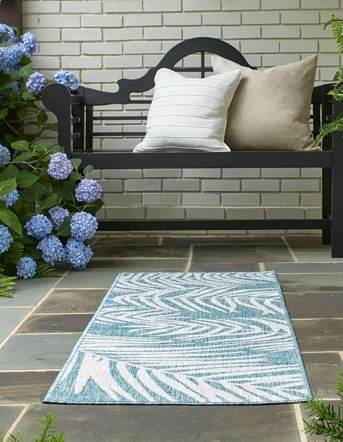 Unique Loom Outdoor Botanical Collection Area Rug - Palm (2' 7" x 10' Runner Light Aqua/Ivory)