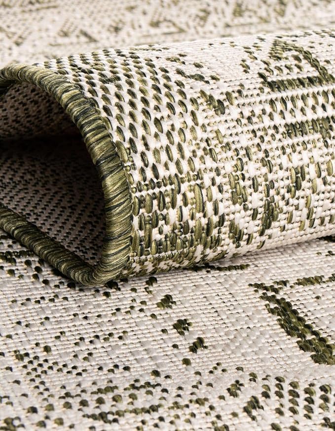 Unique Loom Outdoor Aztec Collection Area Rug - Coba (3' 3" Round, Green/ Ivory)
