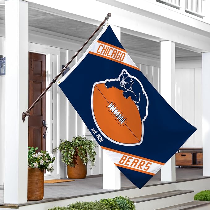 NFL Chicago Bears Vintage Logo 3' x 5' Outdoor Durable Flag with Grommets, Outdoor Banner for Garden Patio Decoration, Indoor Wall Decor Flag for Room, Works with Flag Poles for Outside House