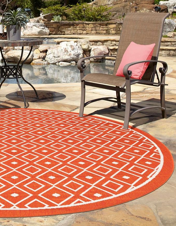 Unique Loom Outdoor Trellis Collection Area Rug - Kafes (4' 1" Round, Rust Red/ Ivory)