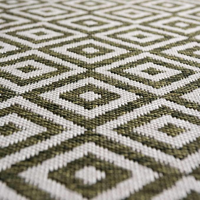 Unique Loom Jill Zarin Outdoor Collection Area Rug - Costa Rica (7' 10" Square, Green/ Ivory)