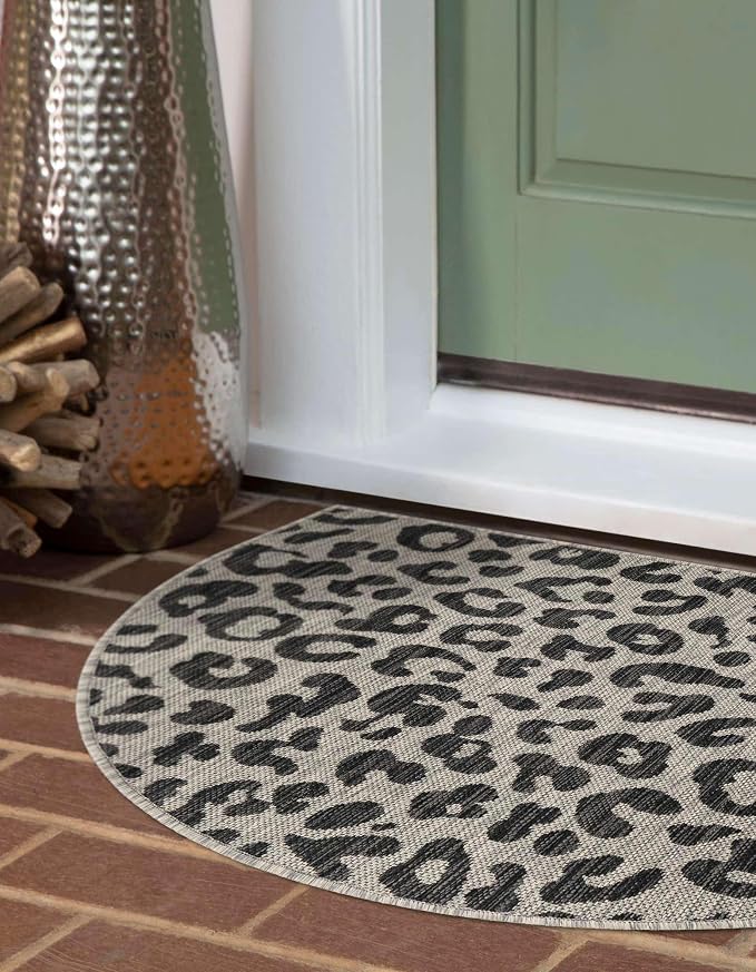 Unique Loom Outdoor Safari Collection Area Rug - Leopard (3' 1" x 6' 1" Hearth Light Gray/Gray)