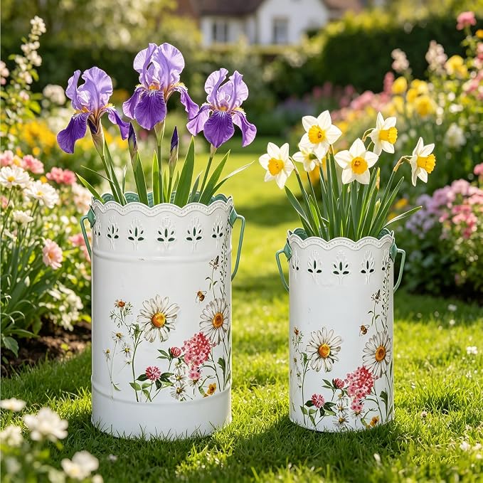 Set of 2 Rustic White Metal Flower Pots, Decorative Floral Buckets Farmhouse Iron Vases Planters for Dried Flowers, Faux Plants, Home Garden Decor