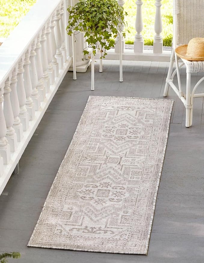 Unique Loom Outdoor Aztec Collection Area Rug - Coba (2' 7" x 12' Runner, Light Gray/ Ivory)