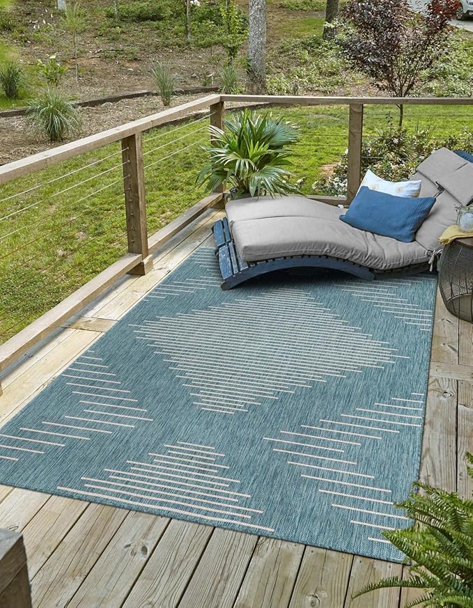 Unique Loom Outdoor Modern Collection Area Rug - Tambor (7' 10" x 10' Rectangle, Light Aqua/ Ivory)