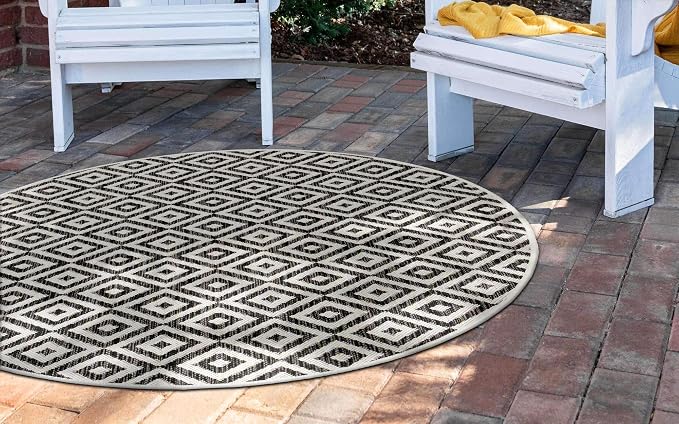 Unique Loom Jill Zarin Outdoor Collection Area Rug - Costa Rica (6' 7'' Round, Charcoal Gray/ Ivory)