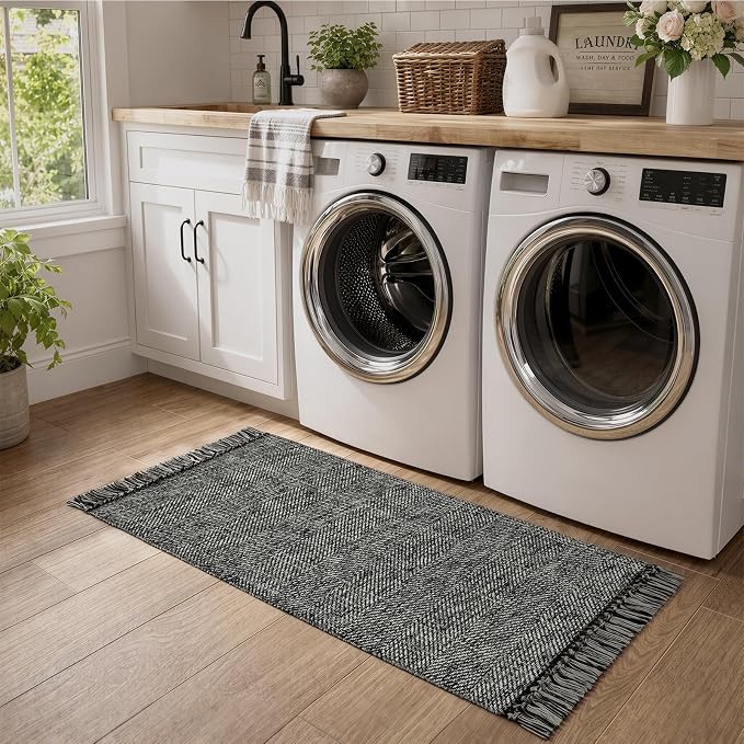 2' x 5' Bathroom Rug, Modern Farmhouse Kitchen Runner Rugs | Hand-Woven Entryway Rugs Runners for Hallway, Black Boho Washable Laundry Carpet Indoor Front Door Mat for Bedroom Decor