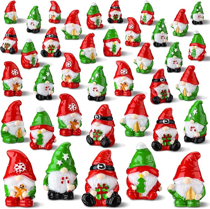 80 Pcs Christmas Mini Gnomes Green and Red Resin Christmas Miniature Gnomes Figurines Xmas Tiny Resin Statues Table Centerpieces for Patio Garden Ornament to Hide