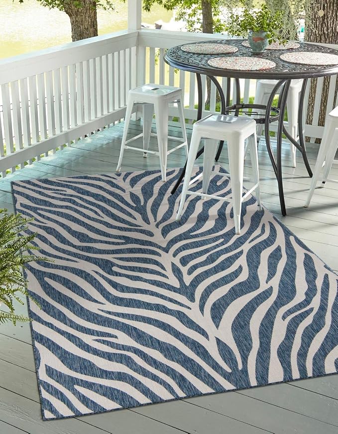 Unique Loom Outdoor Safari Collection Area Rug - Tsavo (3' 1" x 5' 3" Rectangle, Blue/ Ivory)