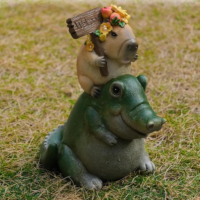 Solar Garden Outdoor Capybara Statues Yard Resin Decoration Gift Handmade Housewarming Gift for Patio Yard Lawn Waterproof Cracking