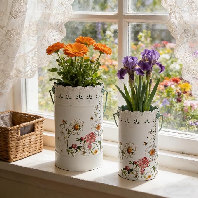 Set of 2 Farmhouse Floral Metal Flower Bucket Vase, Rustic Embossed Daisy Bee Design Planter with Hollowed-Edge, Decorative Pot for Indoor Outdoor Home Garden, Kitchen, Patio