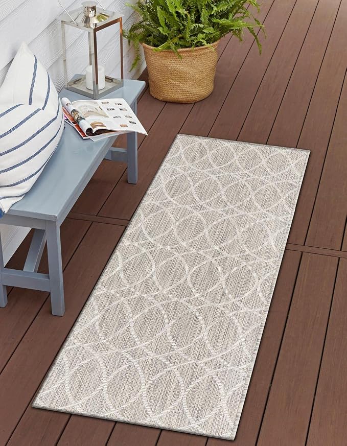 Unique Loom Outdoor Trellis Collection Area Rug - Gitter (2' 11" x 10' Runner, Light Gray/ Ivory)