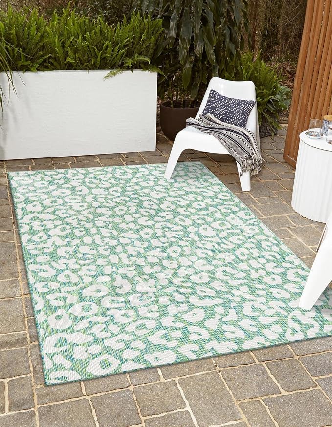 Unique Loom Outdoor Safari Collection Area Rug - Leopard (5' 3" x 7' 10" Rectangle, Green Blue/ Ivory)
