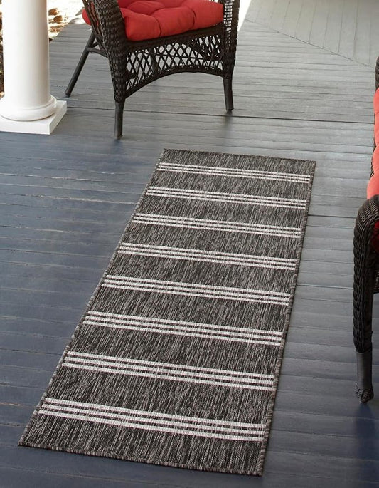 Unique Loom Outdoor Collection Area Rug - Anguilla (2' 7" x 12' Runner, Charcoal/ Ivory)
