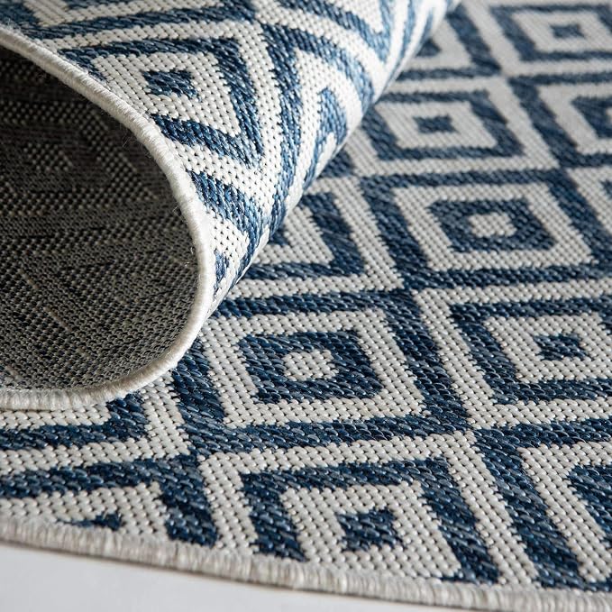 Unique Loom Jill Zarin Outdoor Collection Area Rug - Costa Rica (4' 1" Round, Blue/ Ivory)