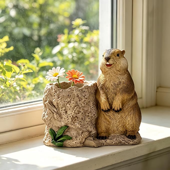 Groundhog Resin Figurine Planter, Animal Figurine Pen Holder, Decorative Indoor Outdoor Flower Pot, Nature Theme Garden Decor, Statue Sculpture (Brown)