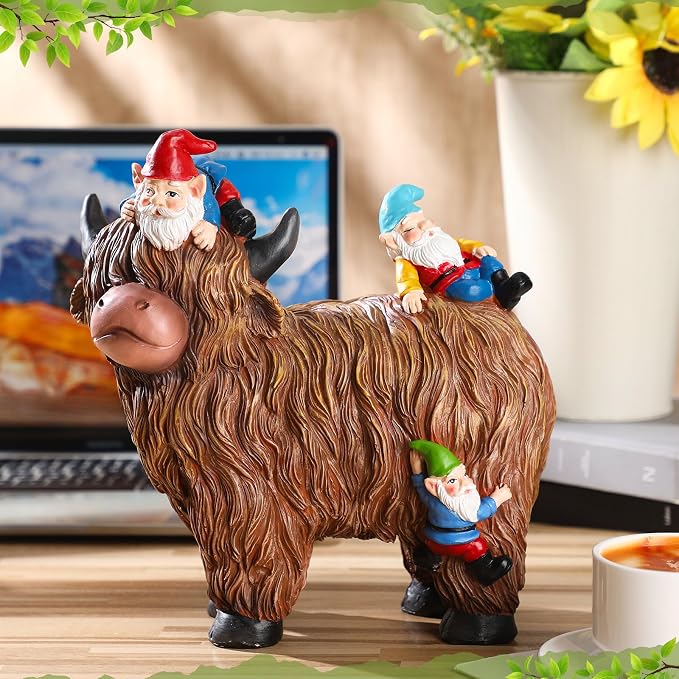 Suzile Garden Gnomes Statues Decor 9.84'' Highland Cow Garden Statues Resin Gnome Sitting on Highland Cow Birthday Gifts for Woman Mom for Home Table Yard Patio Lawn Porch