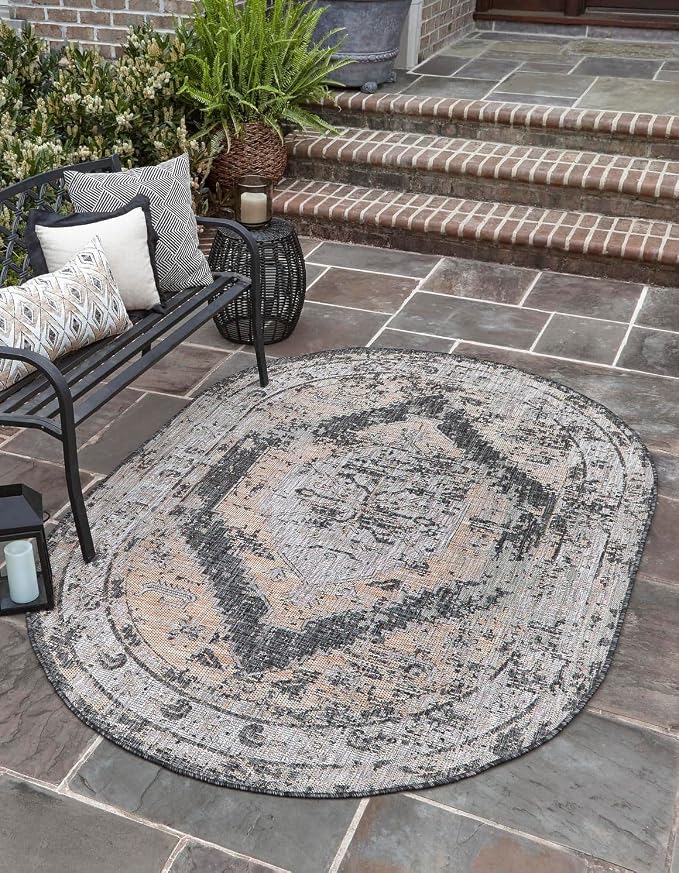 Unique Loom Outdoor Traditional Collection Area Rug - Valeria (3' 3" x 5' 3" Oval, Charcoal/ Natural)