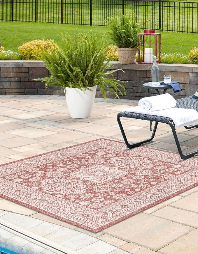 Unique Loom Outdoor Aztec Collection Area Rug - Chalca (10' Square, Rust Red/ Ivory)