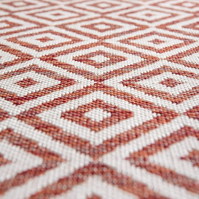 Unique Loom Jill Zarin Outdoor Collection Area Rug - Costa Rica (5' 3'' x 8' Oval, Rust Red/ Ivory)