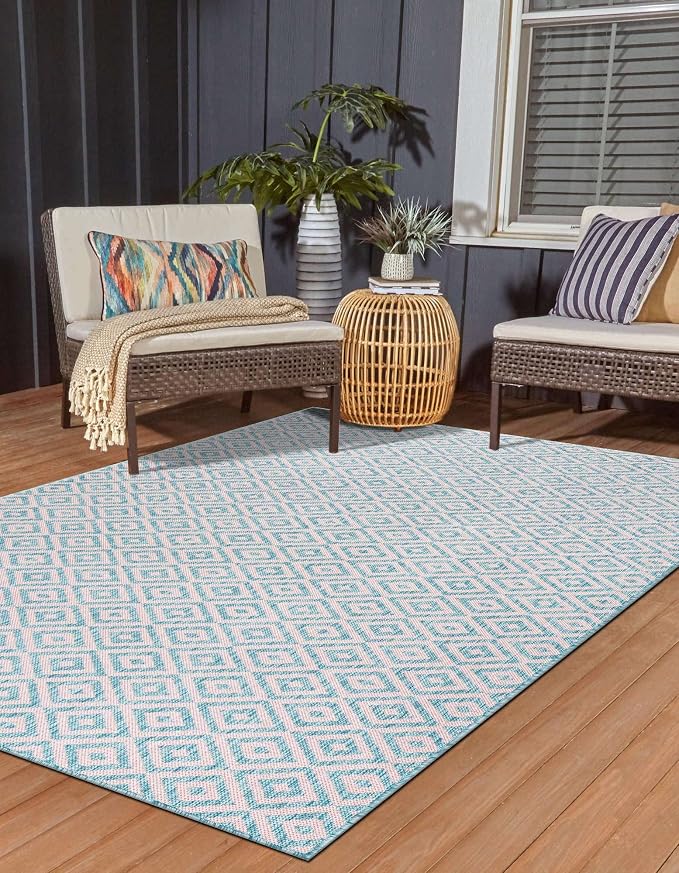 Unique Loom Jill Zarin Jill Zarin Outdoor Collection Area Rug - Costa Rica (4' 1" x 6' 1" Rectangle, Pink and Aqua/Light Blue)