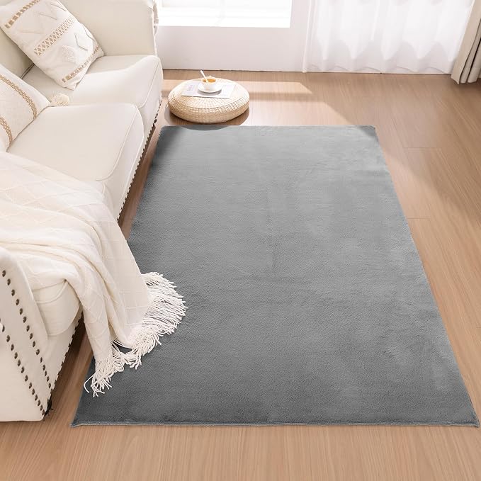 SHACOS Ultra Soft Faux Rabbit Fur Area Rugs 4x6 for Living Room, Grey | Non Slip Washable, Dense Pile Padded, Fluffy Cozy Indoor Modern Carpet for Bedroom Dining Room Kids Room Dorm Home Decor