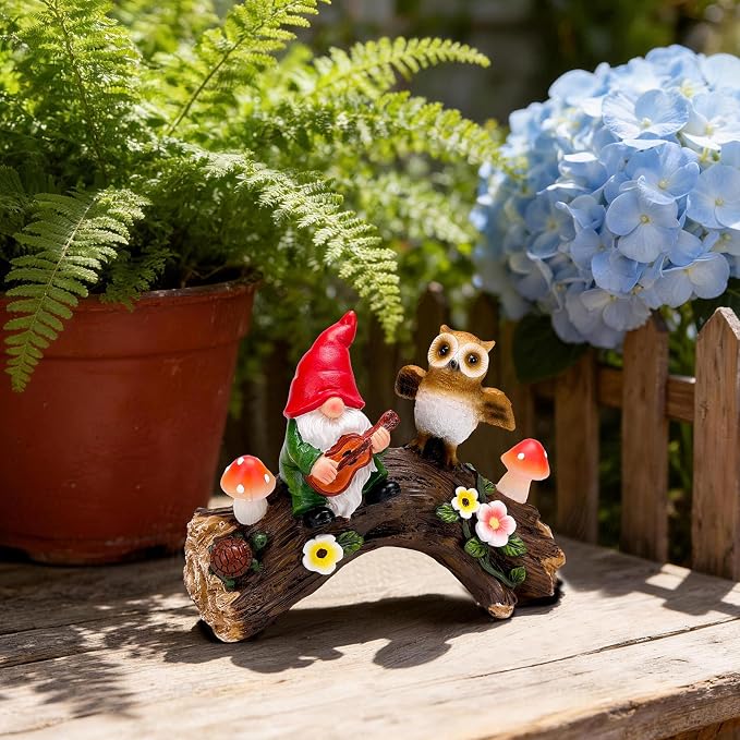 Solar Garden Statues Owl Gnomes Outdoor Decor Resin Owl Figurine with Mushroom Lights for Patio Lawn Yard Decorations Christmas Birthday Housewarming Gardening Gifts for Women Mom