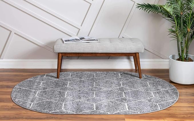 Unique Loom Trellis Frieze Collection Area Rug - Geometric (7' 10" x 10' Oval, Light Gray/ Ivory)
