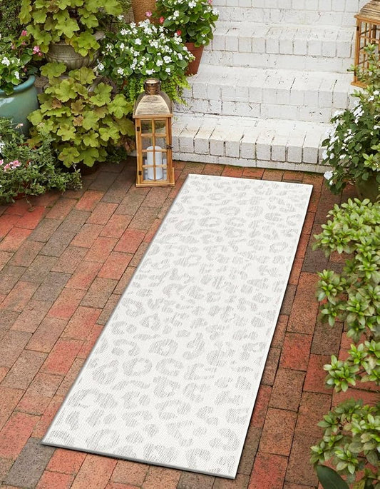 Unique Loom Outdoor Safari Collection Area Rug - Leopard (2' x 7' 10" Runner, Ivory Gray)