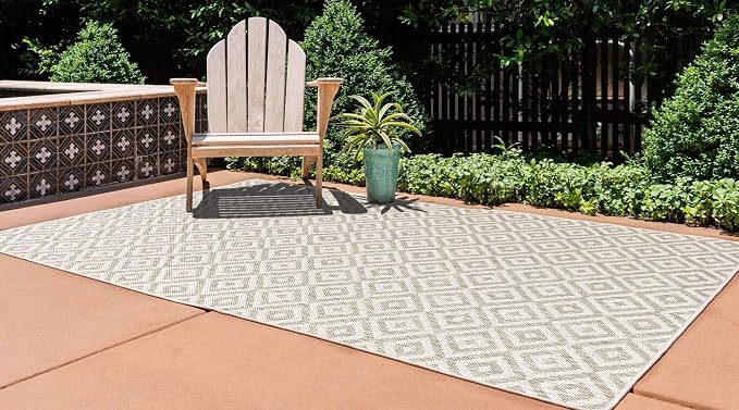Unique Loom Outdoor Collection Area Rug - Costa Rica (3' 3" x 5' 3" Rectangle, Light Gray/ Ivory)