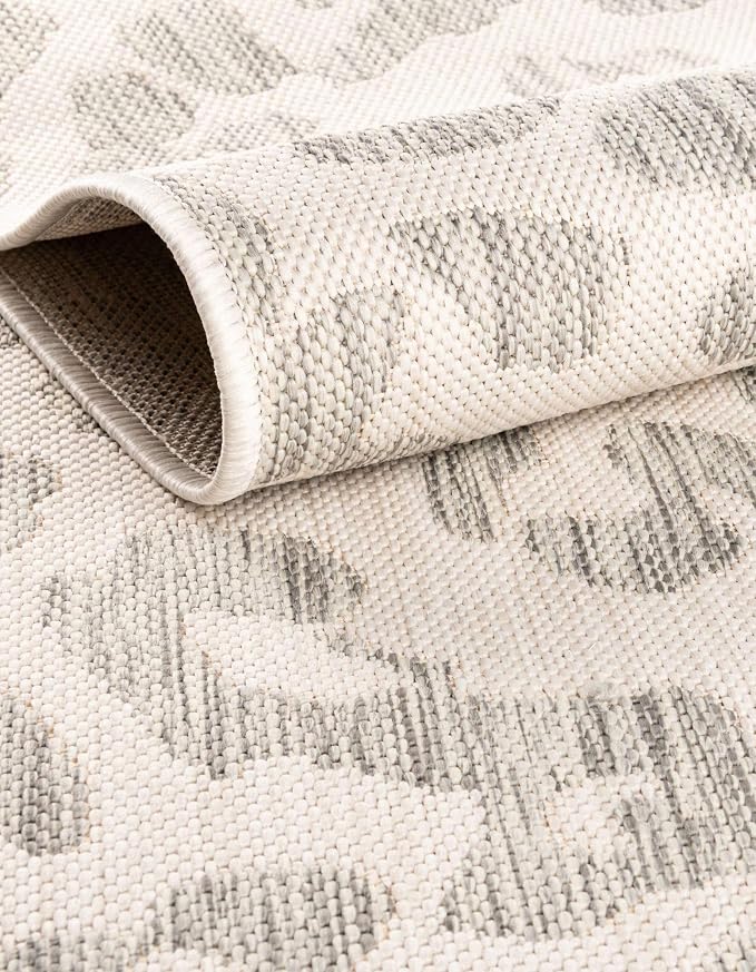 Unique Loom Outdoor Safari Collection Area Rug - Leopard (4' 1" x 6' 1" Rectangle, Ivory Gray)