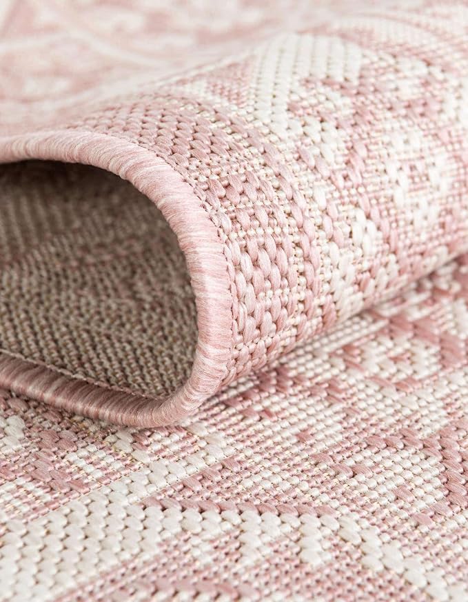 Unique Loom Outdoor Aztec Collection Area Rug - Chalca (7' 10" x 11' Rectangle, Pink/ Ivory)