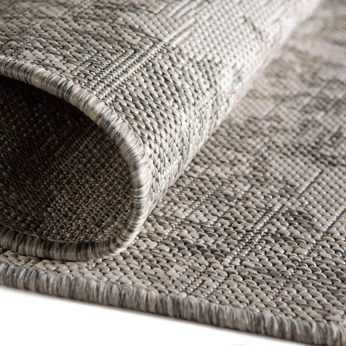 Unique Loom Jill Zarin Outdoor Collection Area Rug - Dubai (7' 10" x 10' Oval, Gray/ Ivory)