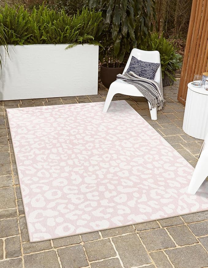 Unique Loom Outdoor Safari Collection Area Rug - Leopard (5' 3" x 7' 10" Rectangle, Pink Ivory/ Ivory)