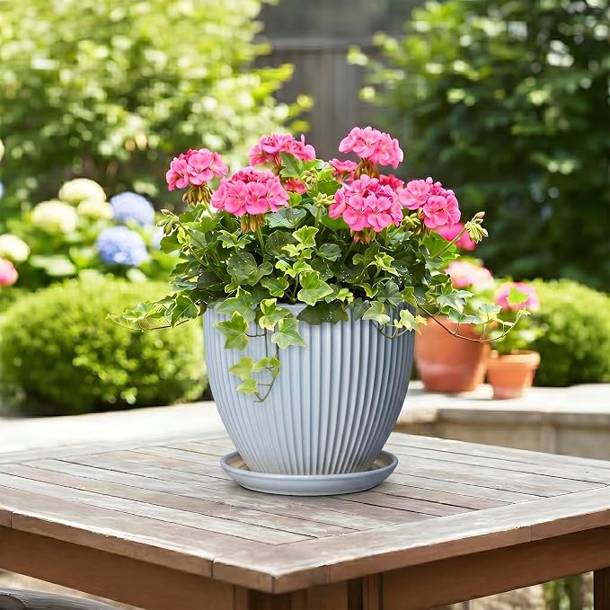 8 Inch Plant Pot Indoor, Ceramic Flower Pots with Drainage Hole and Saucer, Round Plant Pot for Indoor House Plants, Modern Plant Pot Indoor, Office Home Decor, House Warming Gifts, Light Blue