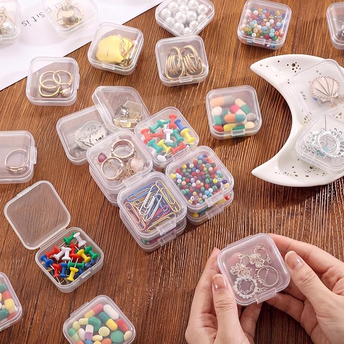 SATINIOR 300 Pcs Clear Plastic Beads Storage Containers Box Small Clear Boxes with Hinged Lid Plastic Case Mini Square Arts Crafts Storage Organizers for Small Items (1.7 × 1.7 × 0.8 Inch)