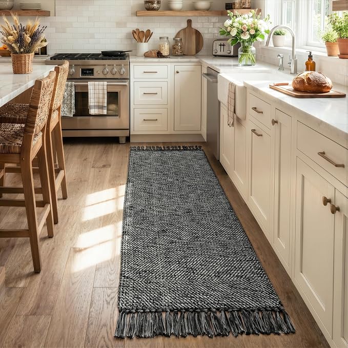 2' x 6' Kitchen Runner Rug, Modern Farmhouse Washable Bathroom Mat | Boho Hand-Woven Hallway Runner Rugs, Black Reversible Bedroom Carpet for Laundry Entryway Home Decor