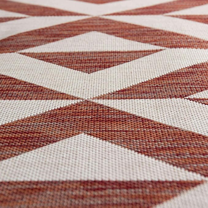 Unique Loom Outdoor Collection Area Rug - Napa (6' 7" Round, Rust Red/ Ivory)