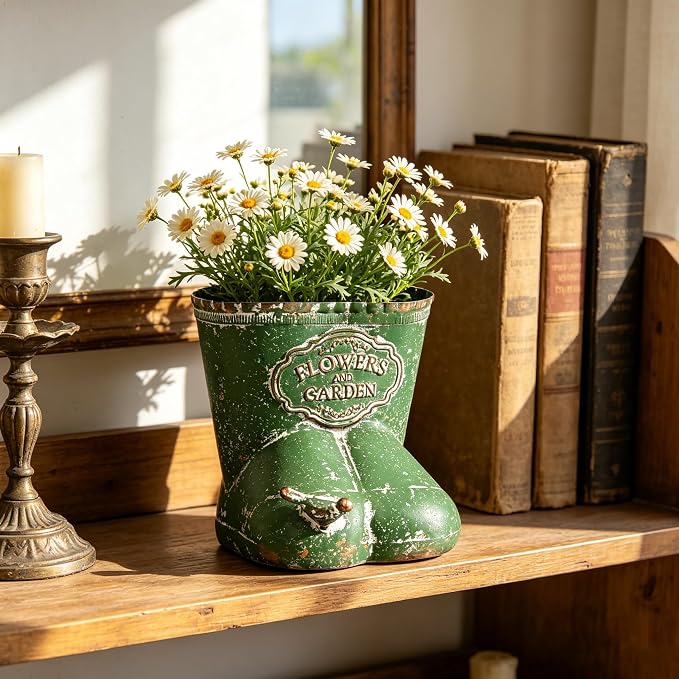 Vintage Distressed Boot Planter, Rustic Flowers & Garden Metal Rain Boot Plant Pot, Farmhouse Succulent Herb Planter for Indoor Outdoor Home Garden Patio Decor (Green - Small)